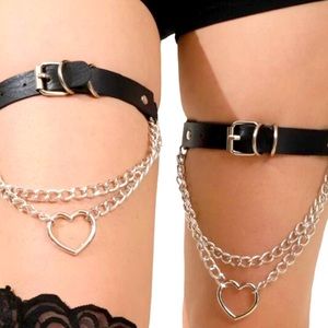 Hot Topic Black and Silver Heart Chain Garters